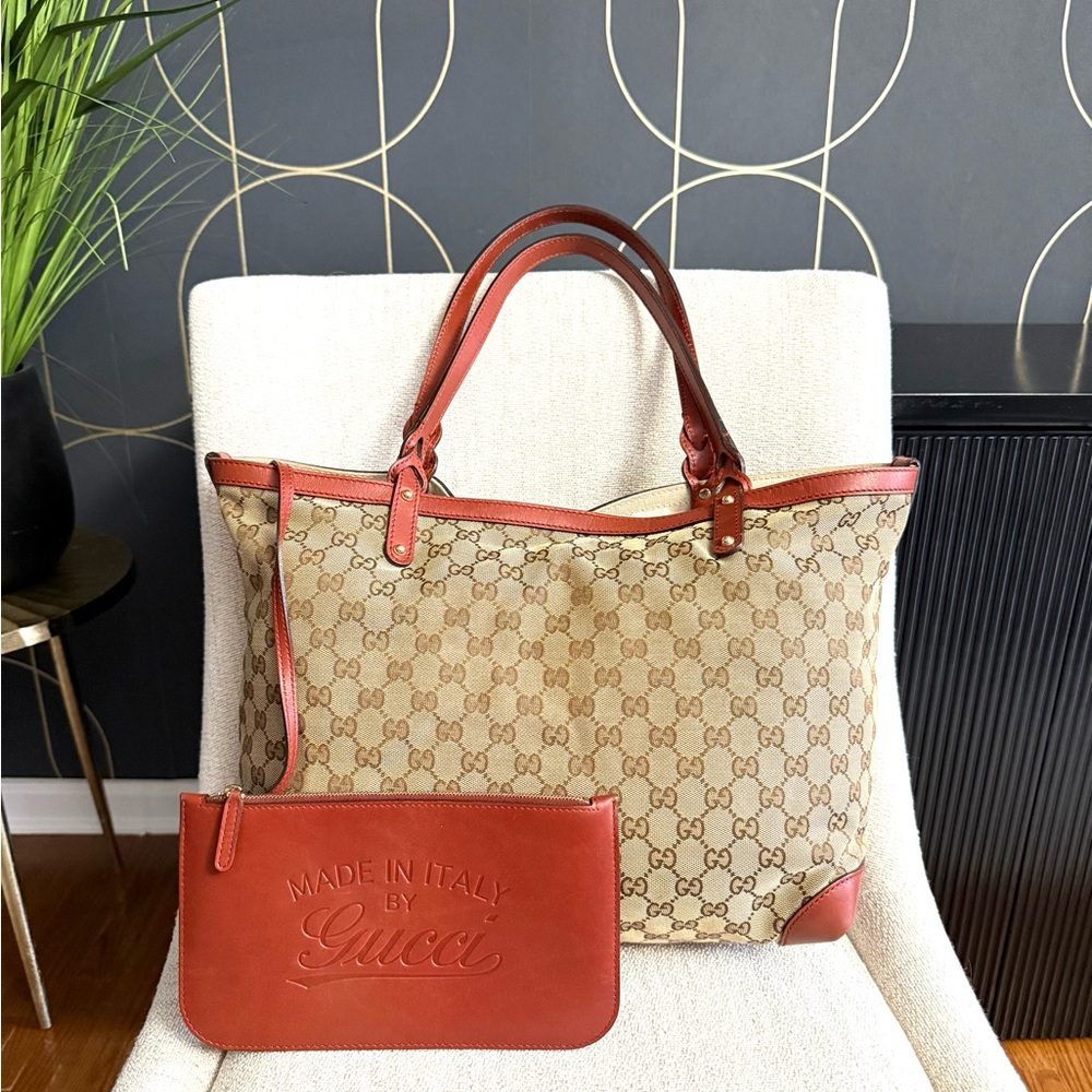 Gucci authentic brown canvas tote bag with brown leather with clutch